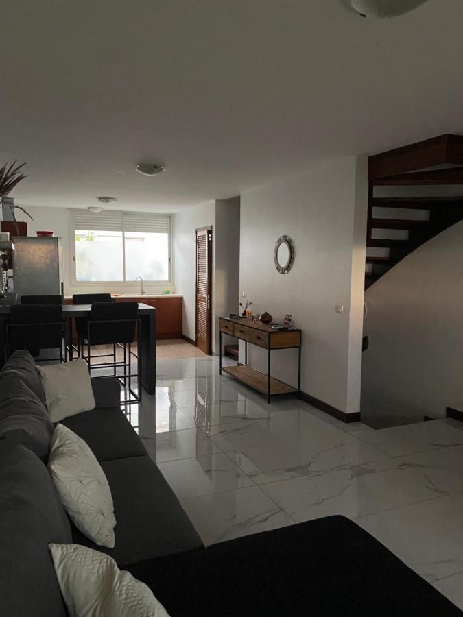 Mytsie Apartment Punaauia  ภายนอก รูปภาพ